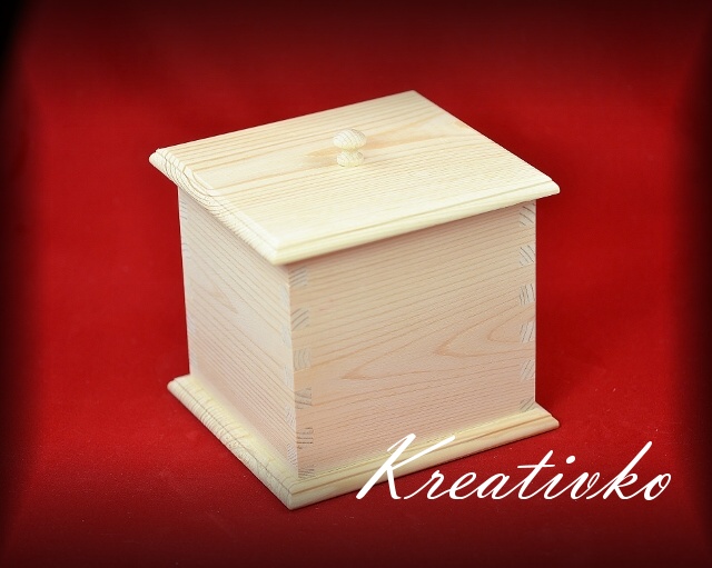 Drevená krabička OSKAR - (13,5 x 13,5 x 14,5 cm)